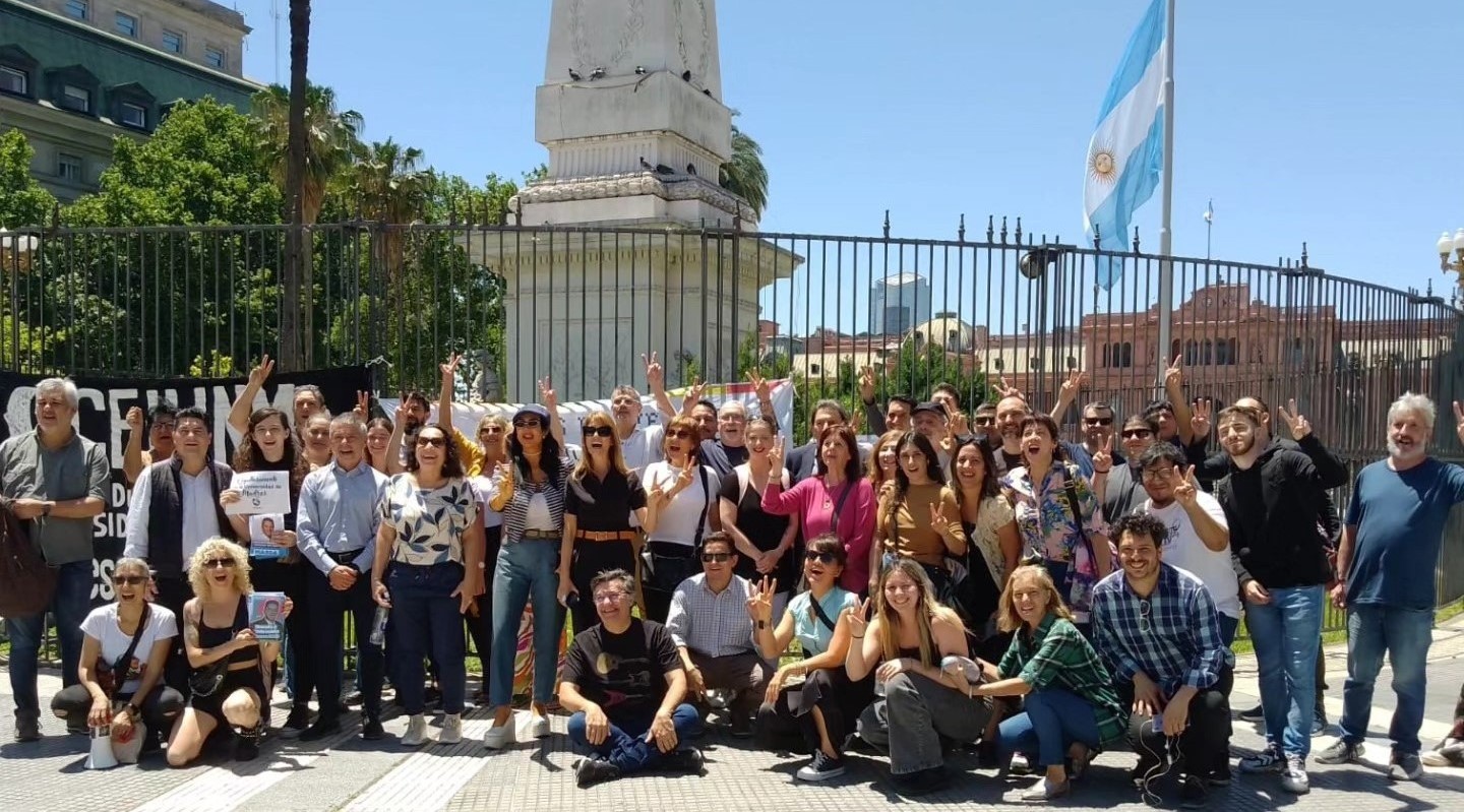 acto defensa educación pública